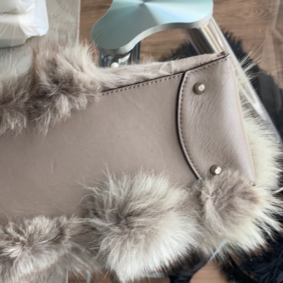 ⭐️ 💼 Rare Michael Kors collection fox fur Miranda bag⭐️ - Picture 6 of 17